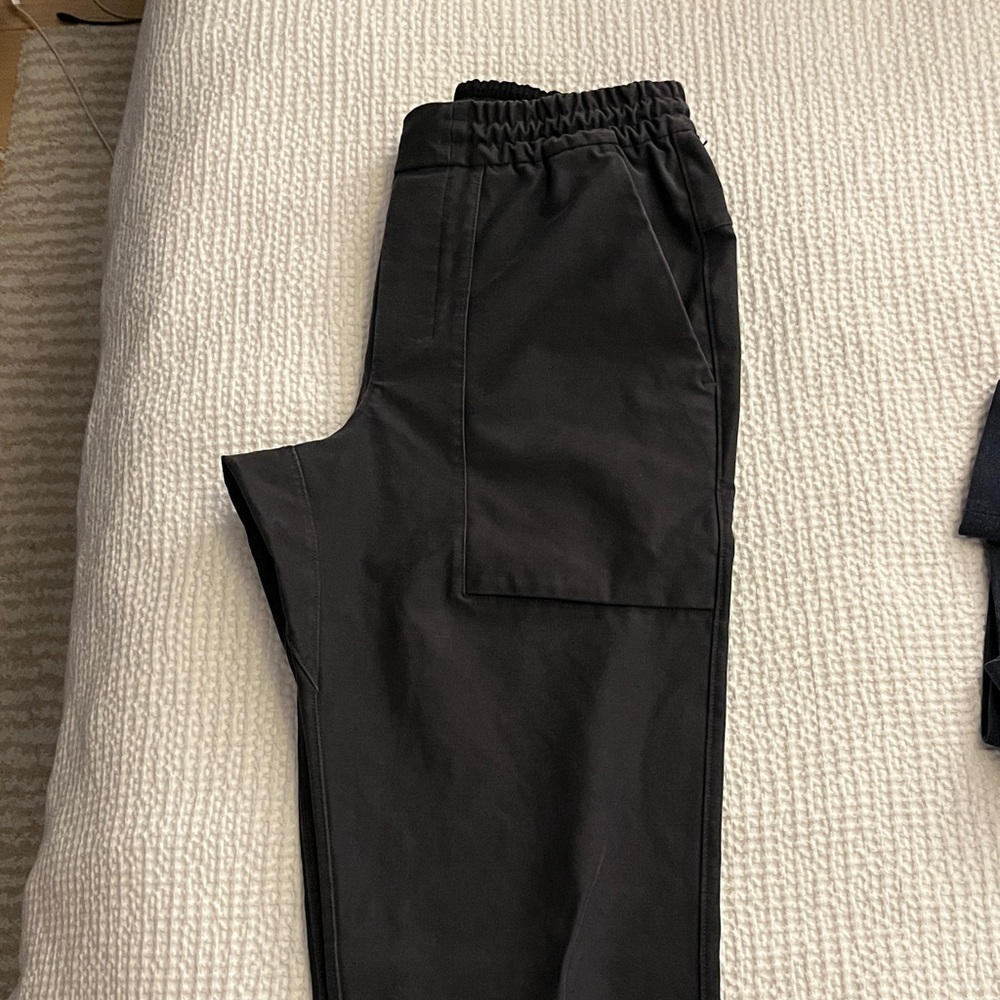 lululemon athletica Men's Black Cargo Pants